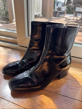 Women's Black  Ankle Boots - Sleek Block Heel